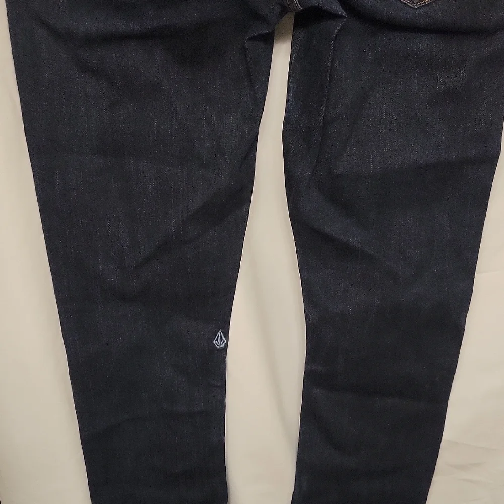 Volcom Men's Deep Indigo Jeans - Picture 6 of 8